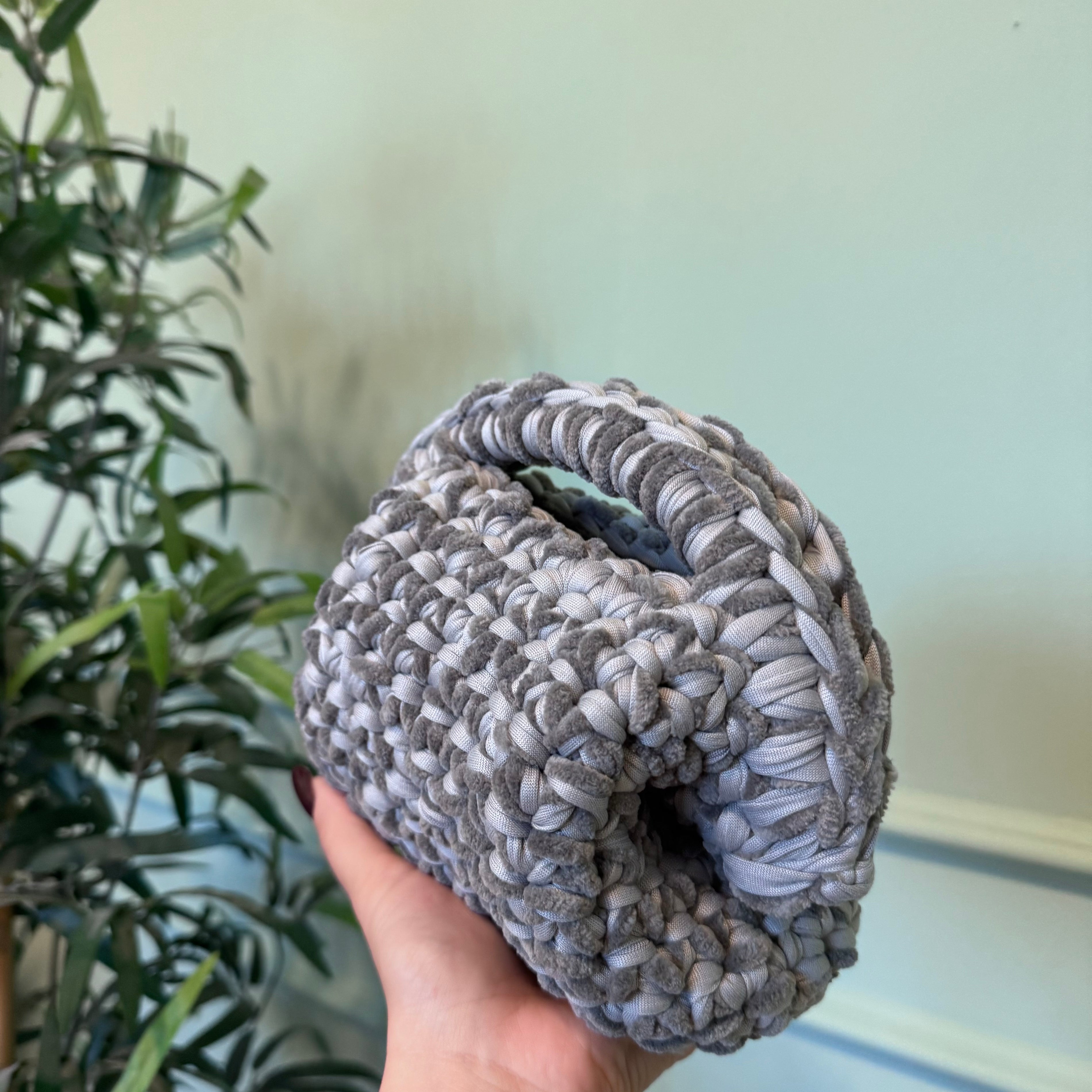 Clutch media teddy grey