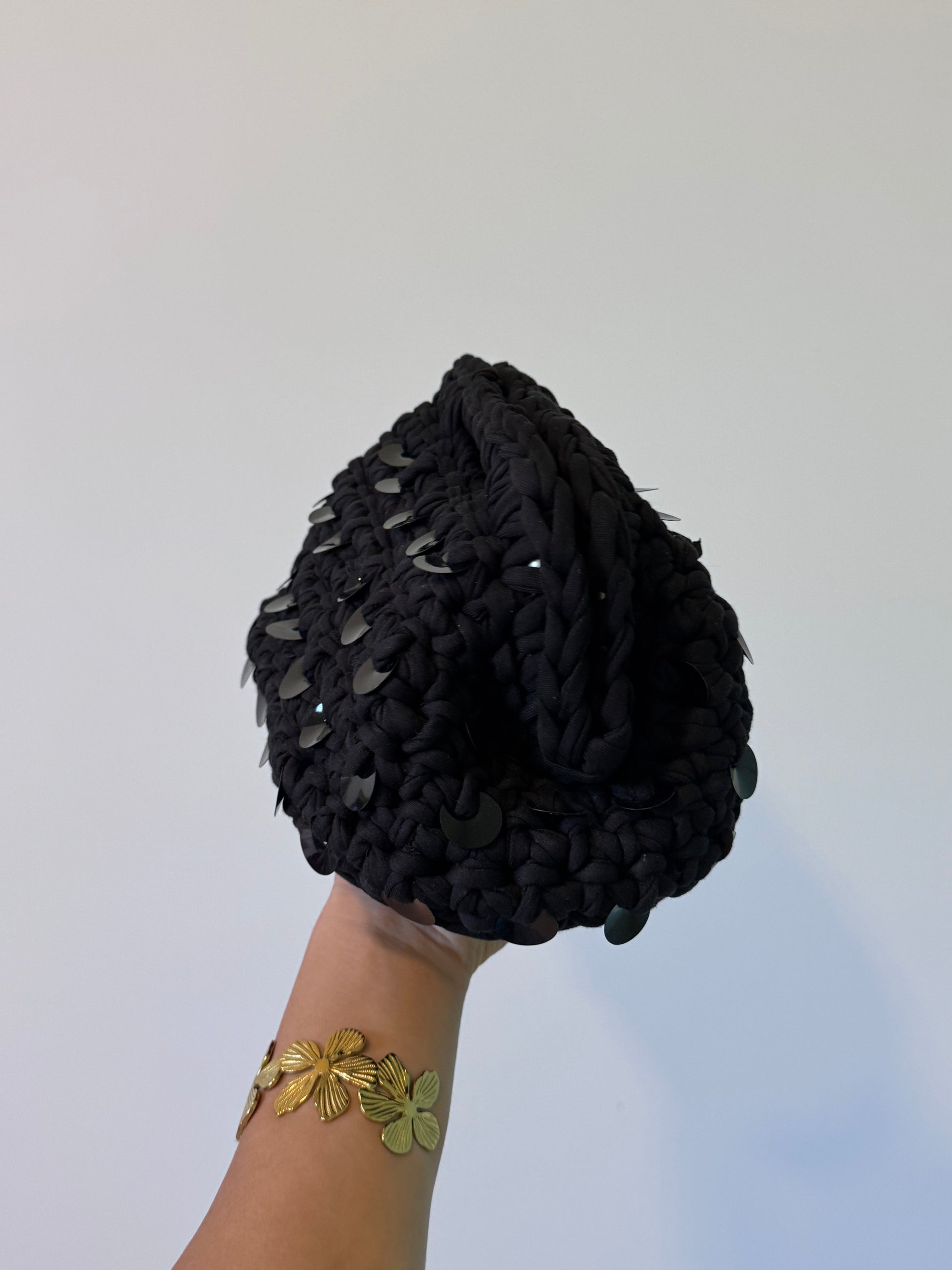Pasticcino medium black paillettes
