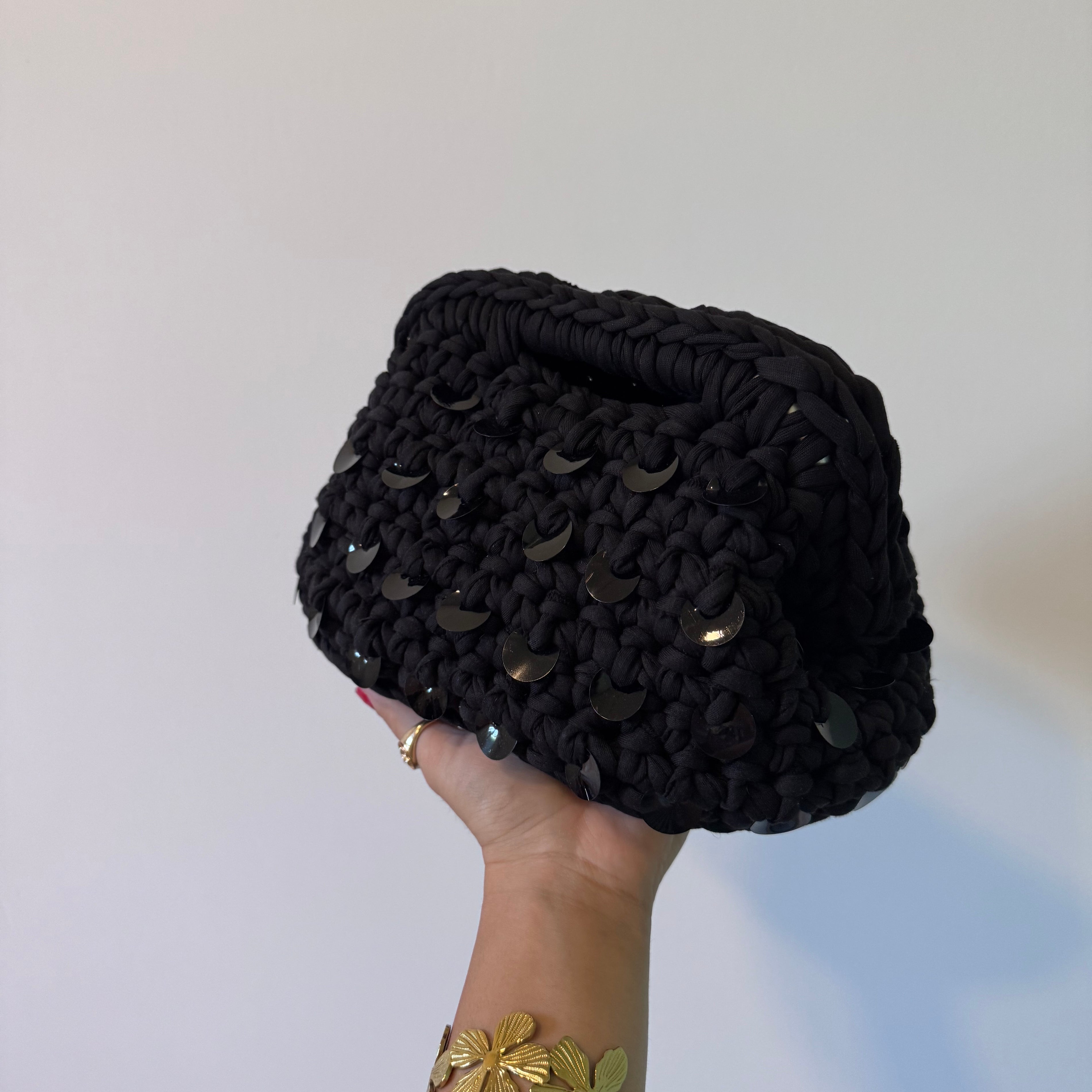 Pasticcino medium black paillettes