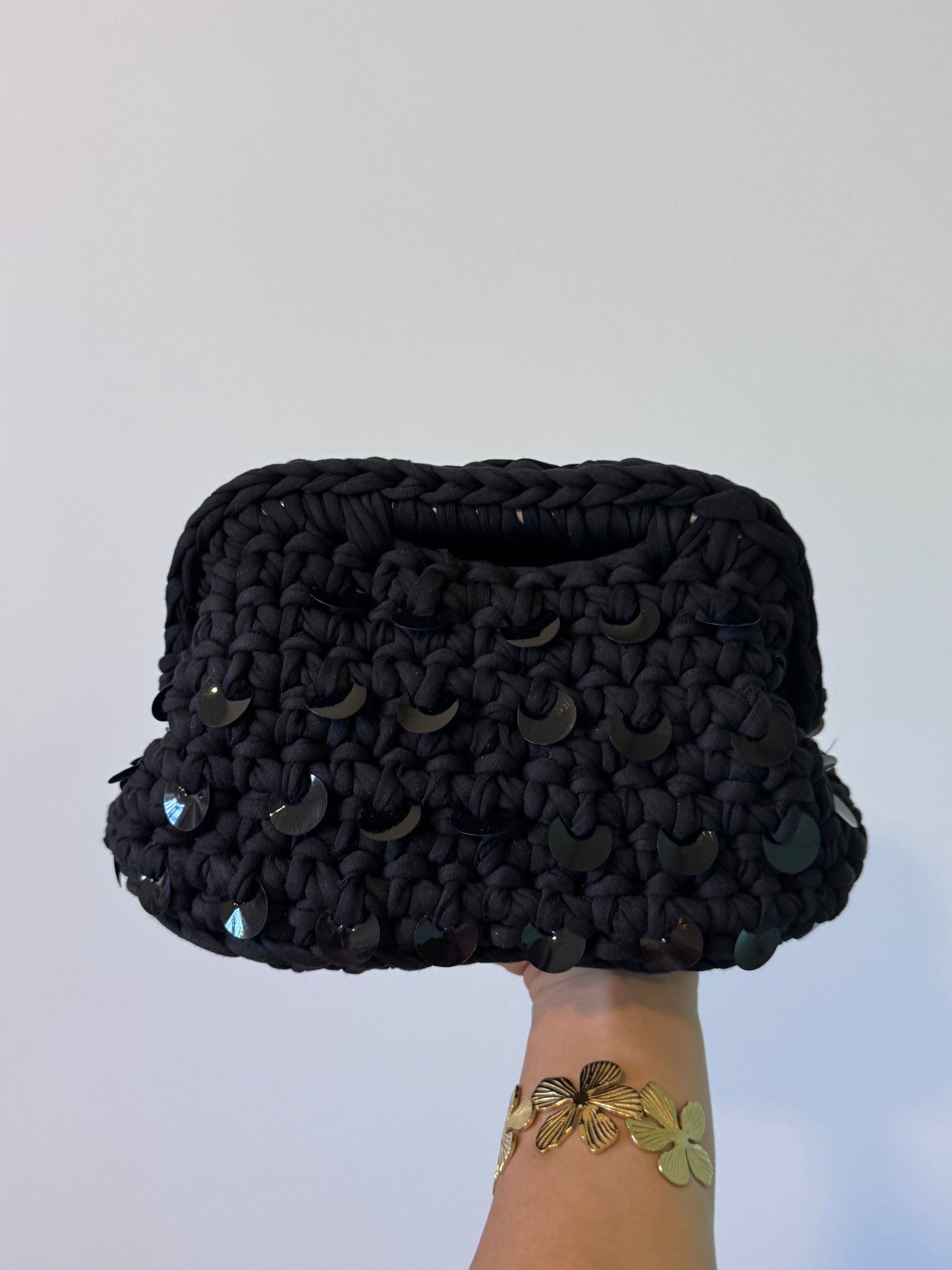 Pasticcino medium black paillettes